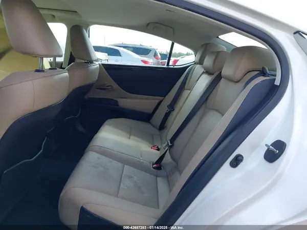 58ADZ1B15MU102156 2021 LEXUS ES - Image 8