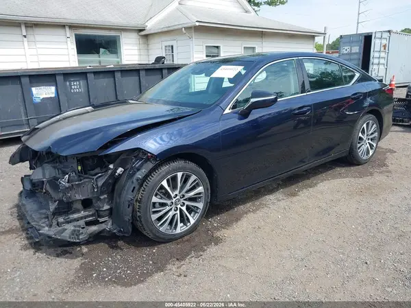 58ADZ1B15MU110404 2021 LEXUS ES - Image 2