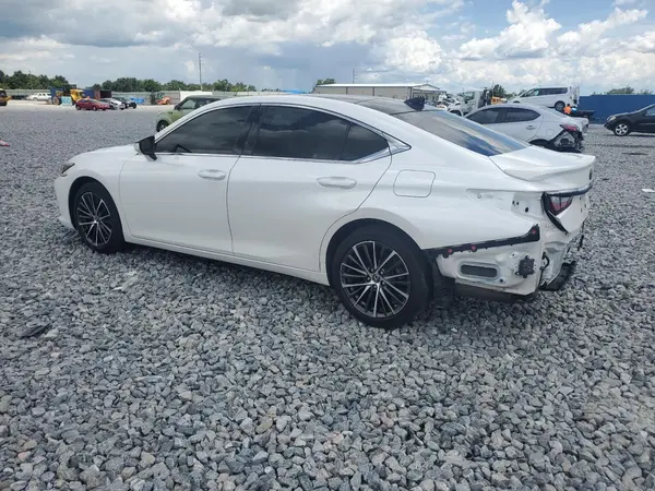 58ADZ1B15NU116172 2022 LEXUS ES - Image 2