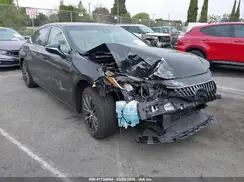 58ADZ1B15NU118617 2022 LEXUS ES