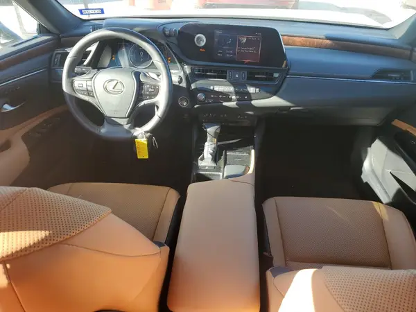58ADZ1B15NU121131 2022 LEXUS ES - Image 8