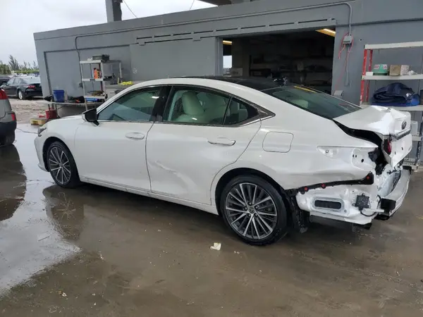 58ADZ1B15NU122179 2022 LEXUS ES - Image 2