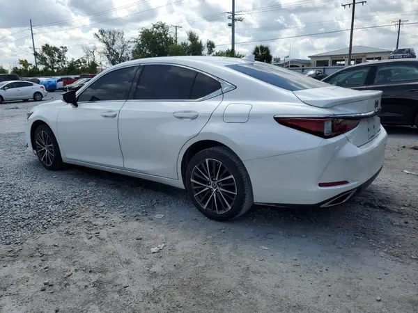 58ADZ1B15NU124580 2022 LEXUS ES - Image 2