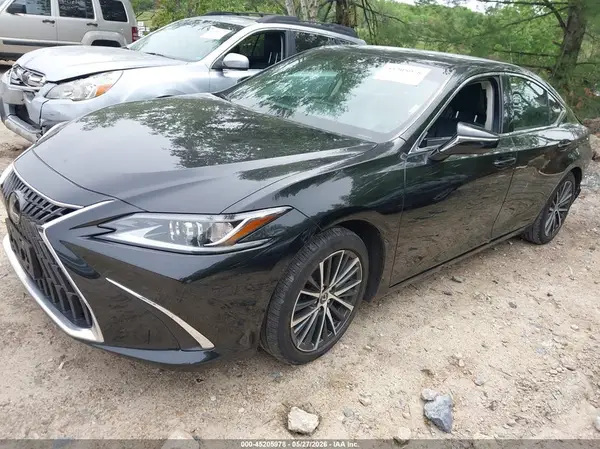 58ADZ1B15NU126880 2022 LEXUS ES - Image 2