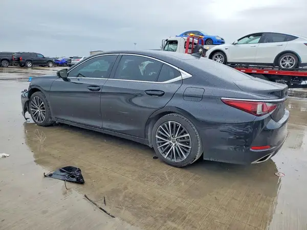 58ADZ1B15NU127737 2022 LEXUS ES - Image 2