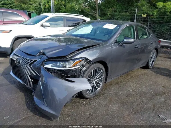 58ADZ1B15PU144850 2023 LEXUS ES - Image 2