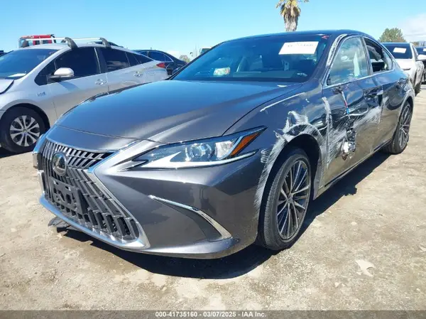 58ADZ1B15PU151068 2023 LEXUS ES - Image 2
