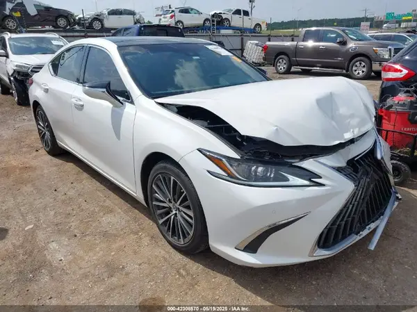 58ADZ1B15PU151586 2023 LEXUS ES - Image 1
