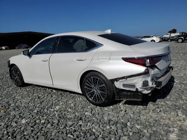 58ADZ1B15PU155878 2023 LEXUS ES - Image 2