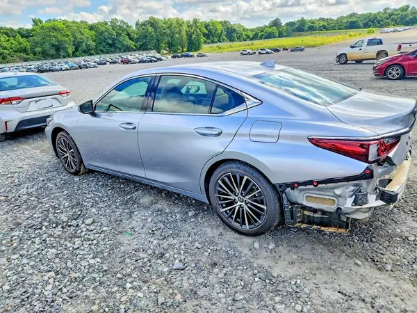 58ADZ1B15RU161201 2024 LEXUS ES - Image 2