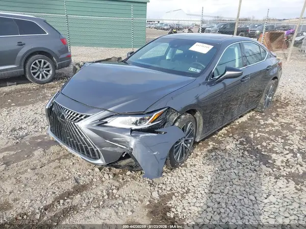 58ADZ1B15RU180539 2024 LEXUS ES - Image 2