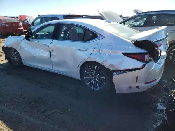 58ADZ1B15SU191515 2025 LEXUS ES - Image 2