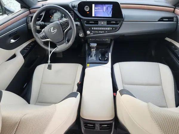 58ADZ1B15SU191742 2025 LEXUS ES - Image 8