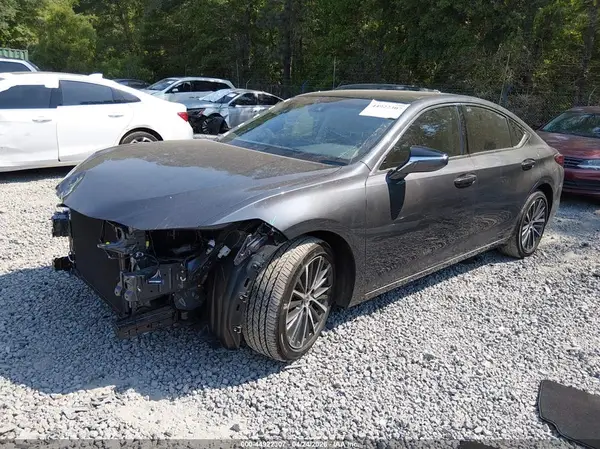 58ADZ1B15SU210337 2025 LEXUS ES - Image 2
