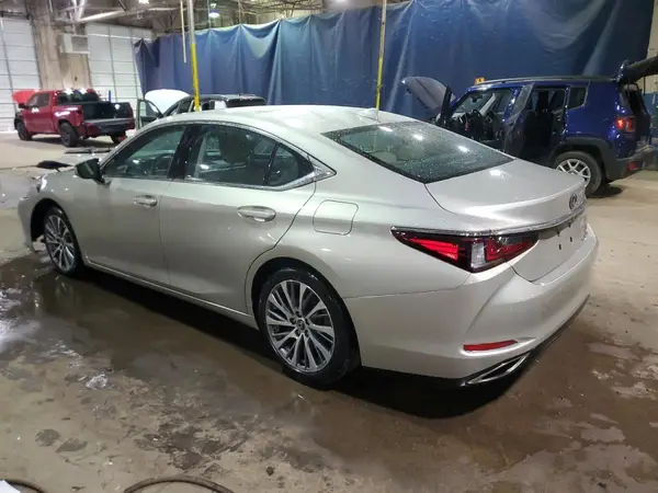 58ADZ1B16LU052379 2020 LEXUS ES - Image 2