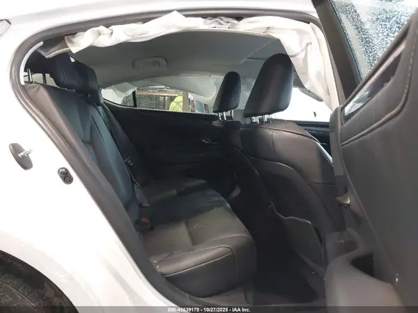 58ADZ1B16LU053225 2020 LEXUS ES - Image 8