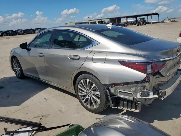 58ADZ1B16LU058098 2020 LEXUS ES - Image 2