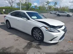 58ADZ1B16LU060952 2020 LEXUS ES