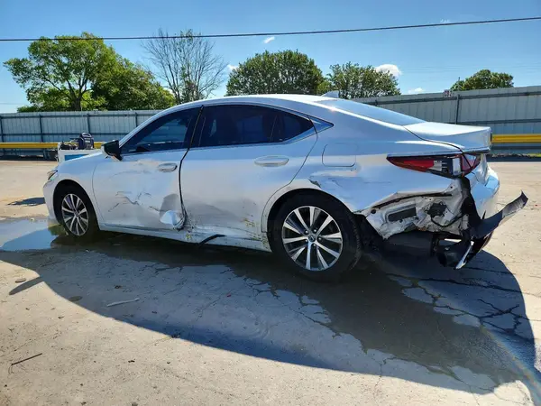 58ADZ1B16LU061051 2020 LEXUS ES - Image 2