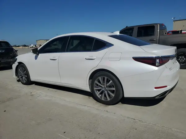 58ADZ1B16LU062572 2020 LEXUS ES - Image 2