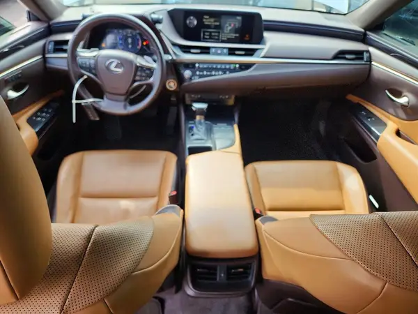 58ADZ1B16MU083486 2021 LEXUS ES - Image 8