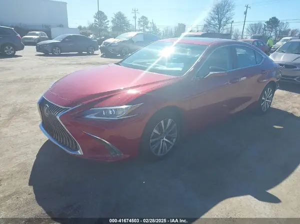 58ADZ1B16MU085500 2021 LEXUS ES - Image 2