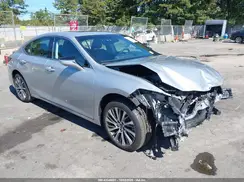 58ADZ1B16MU088655 2021 LEXUS ES