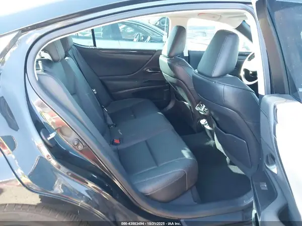58ADZ1B16MU091037 2021 LEXUS ES - Image 8