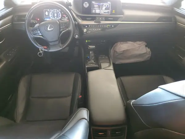 58ADZ1B16MU099056 2021 LEXUS ES - Image 8