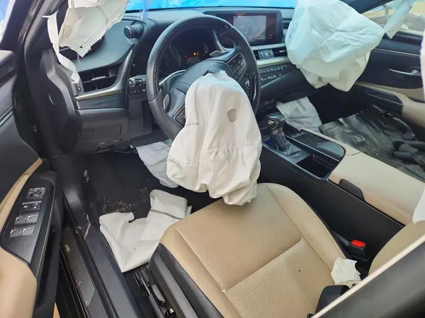 58ADZ1B16MU110654 2021 LEXUS ES - Image 8
