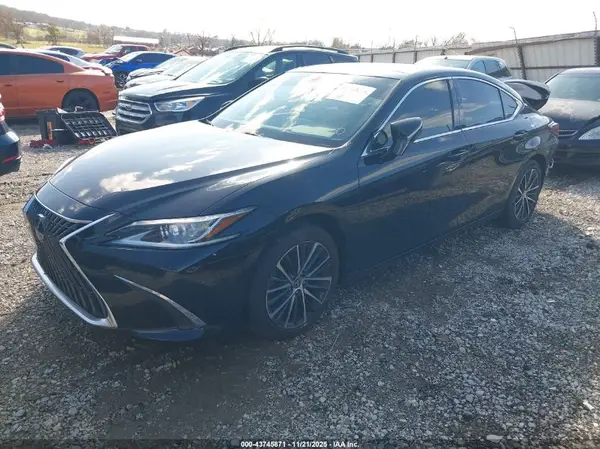 58ADZ1B16NU111420 2022 LEXUS ES - Image 2