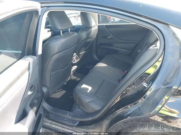 58ADZ1B16NU111420 2022 LEXUS ES - Image 8