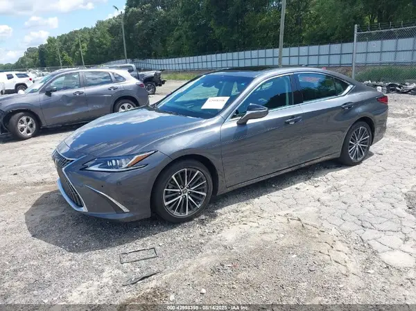 58ADZ1B16NU114754 2022 LEXUS ES - Image 2