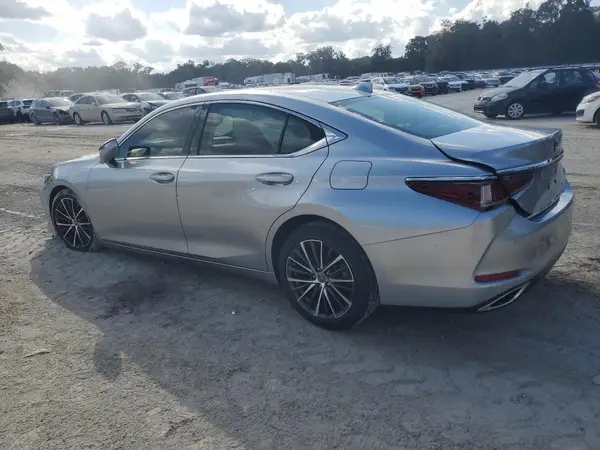 58ADZ1B16NU116391 2022 LEXUS ES - Image 2