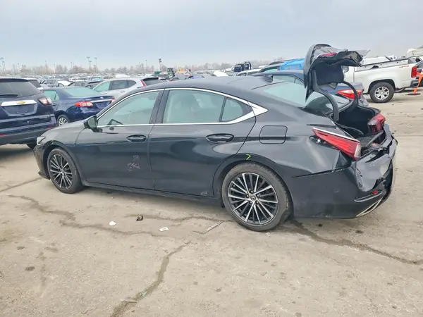58ADZ1B16NU116892 2022 LEXUS ES - Image 2