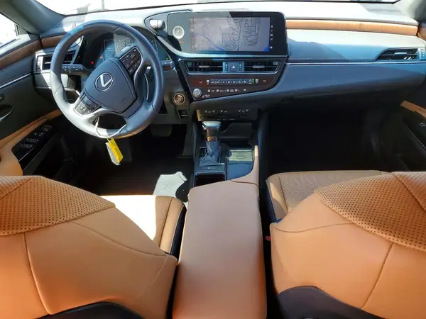 58ADZ1B16NU131943 2022 LEXUS ES - Image 8