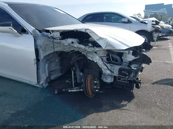 2022 LEXUS ES auction photo 6