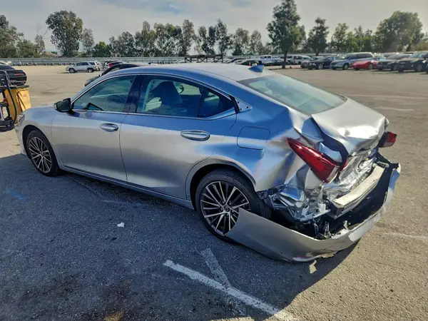 58ADZ1B16RU162566 2024 LEXUS ES - Image 2