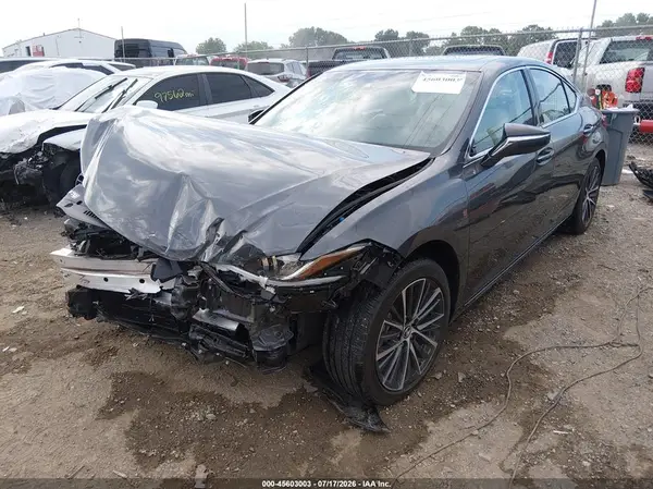 58ADZ1B16RU180761 2024 LEXUS ES - Image 2