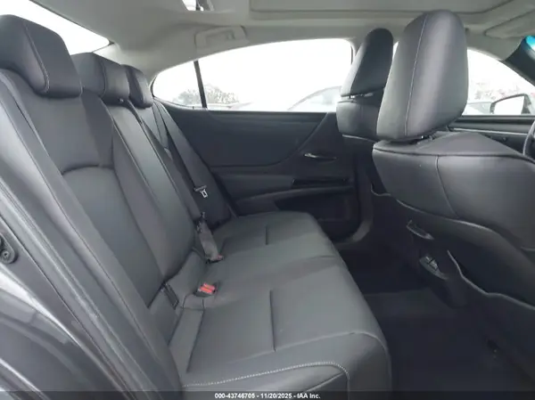58ADZ1B16SU189708 2025 LEXUS ES - Image 8