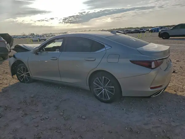 58ADZ1B16SU193080 2025 LEXUS ES - Image 2