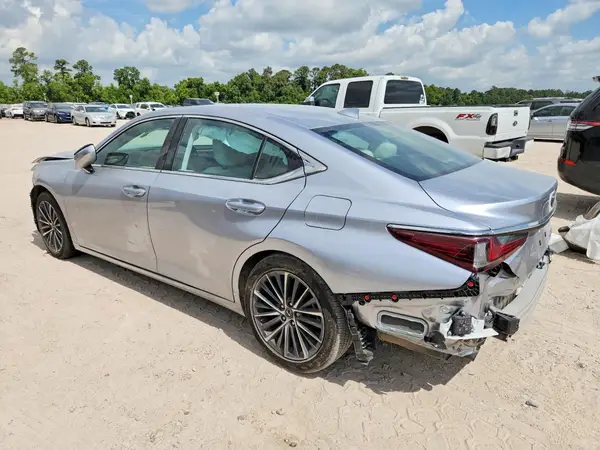 58ADZ1B16SU194147 2025 LEXUS ES - Image 2