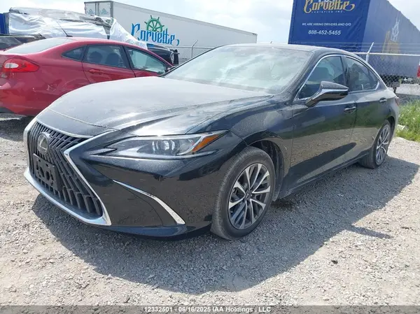 58ADZ1B16SU201355 2025 LEXUS ES - Image 2