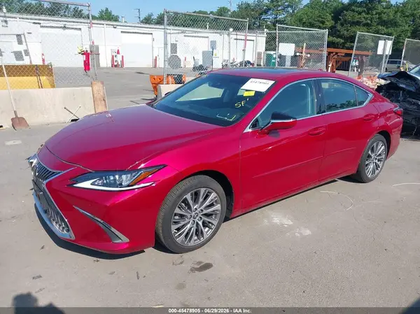 58ADZ1B17LU058210 2020 LEXUS ES - Image 2