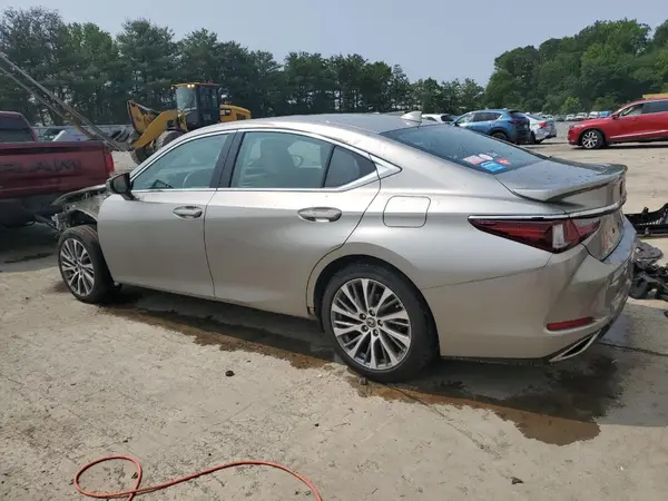 58ADZ1B17LU069059 2020 LEXUS ES - Image 2