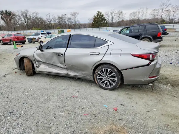 58ADZ1B17LU072298 2020 LEXUS ES - Image 2