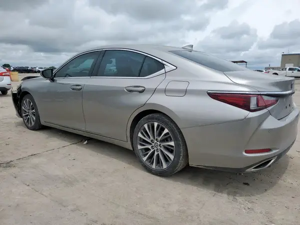 58ADZ1B17LU077730 2020 LEXUS ES - Image 2