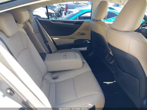 58ADZ1B17LU079722 2020 LEXUS ES - Image 8