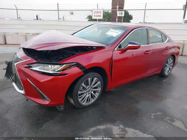 58ADZ1B17MU088860 2021 LEXUS ES - Image 2