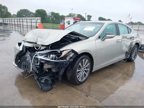 58ADZ1B17MU098627 2021 LEXUS ES - Image 2